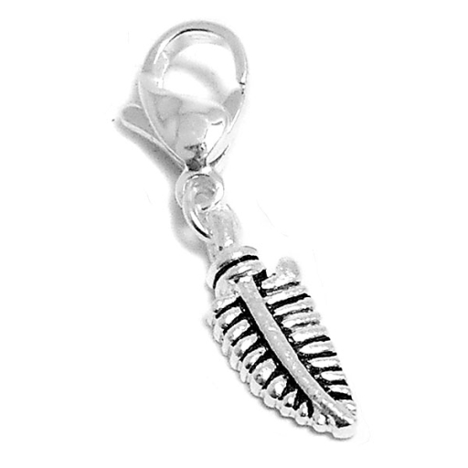 Dije pluma tramada con mosquetón de acero blanco