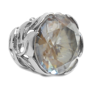 Anillo tramado con hojas, bolitas y piedra engarzada facetada trasparente de acero quirúrgico