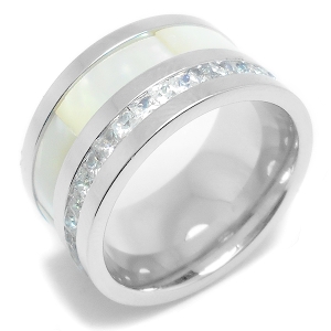 Anillo con nácar blanco y cubics blancos de acero quirúrgico