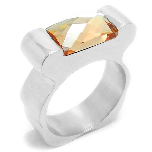 Anillo con piedra facetada ámbar de acero quirúrgico